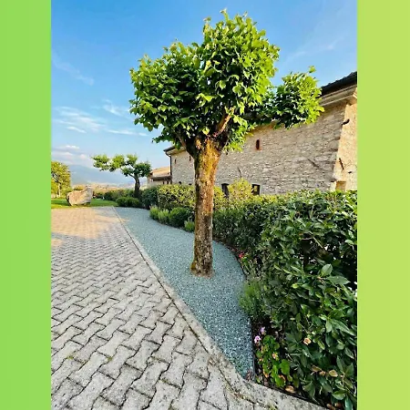 Oda ve Kahvaltı La Valle 3*